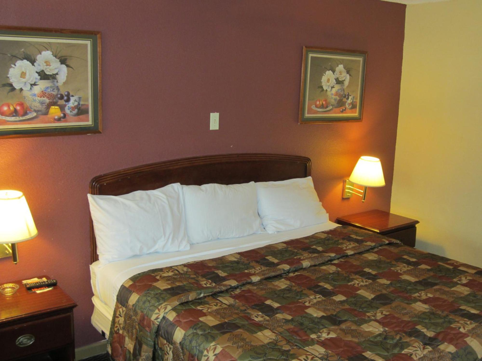 First Western Inn - Fairmont City Luaran gambar