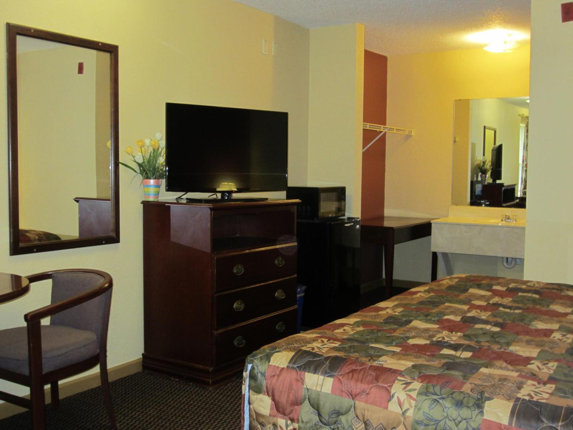First Western Inn - Fairmont City Luaran gambar