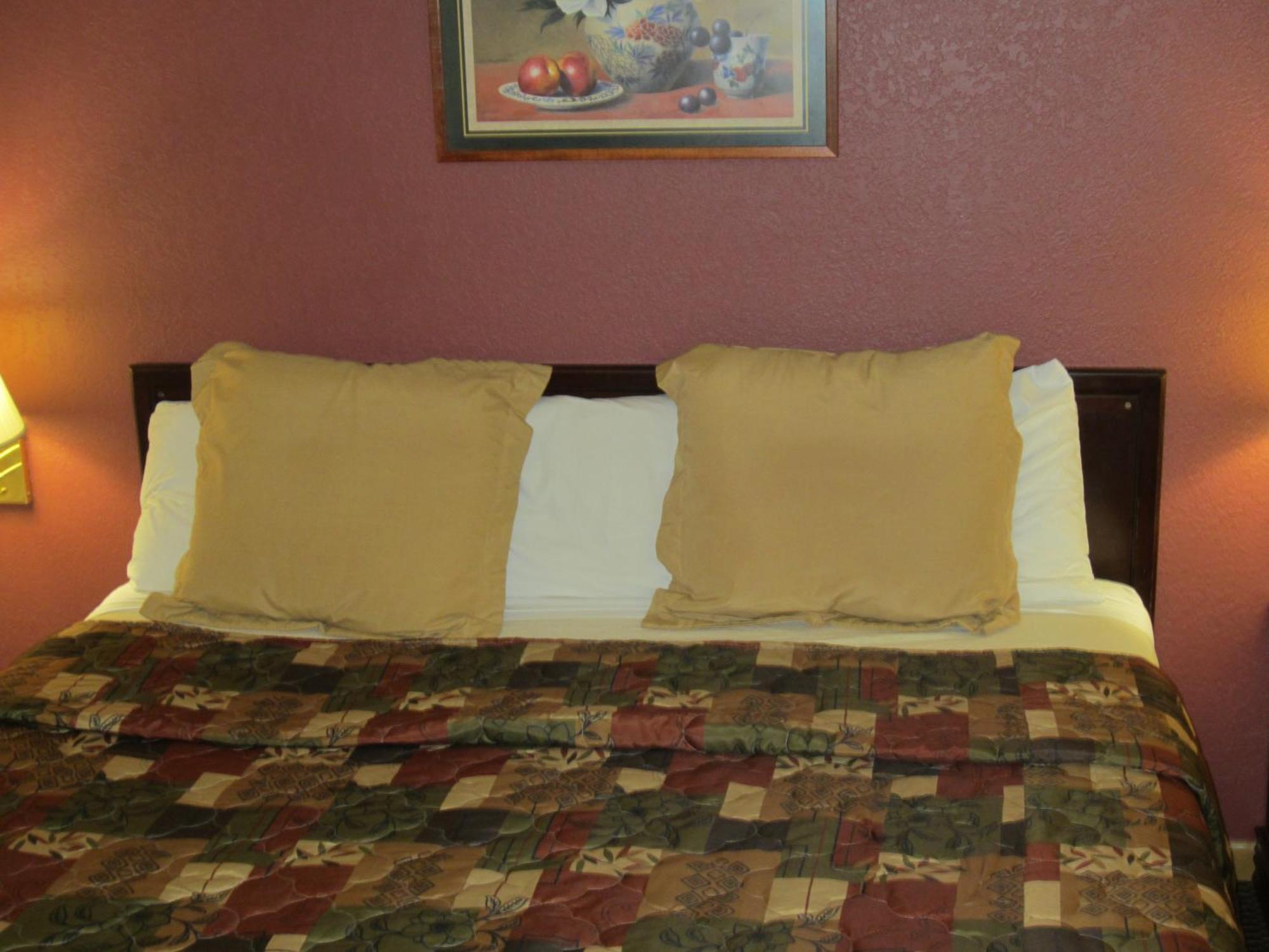 First Western Inn - Fairmont City Luaran gambar