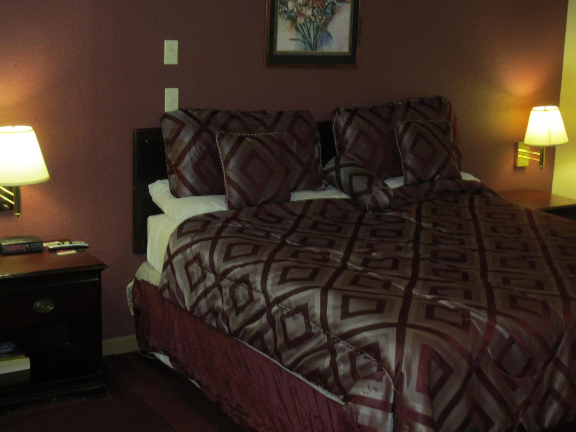 First Western Inn - Fairmont City Luaran gambar