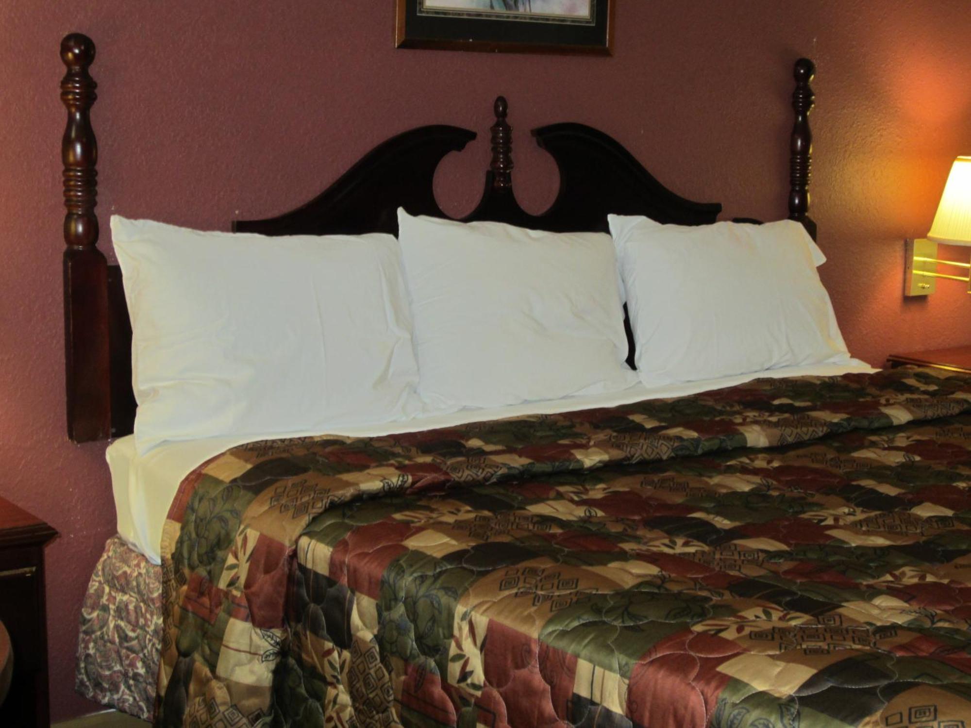 First Western Inn - Fairmont City Luaran gambar